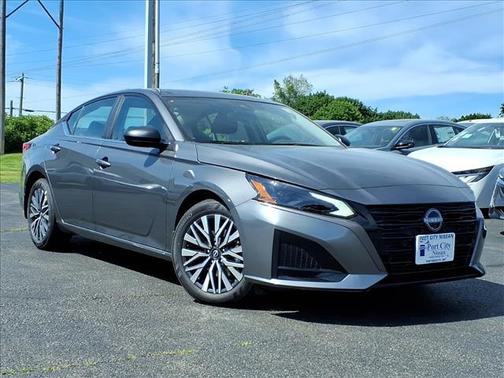Gun Metallic 2026 Nissan Altima SV