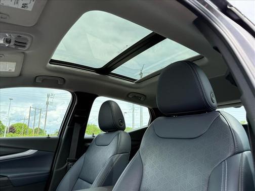 Gray Ghost Metallic 2023 Chevrolet Bolt EUV Premier