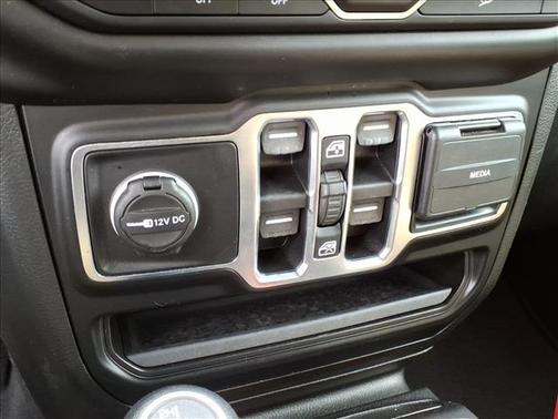 Bright White Clearcoat 2020 Jeep Wrangler Unlimited Sport