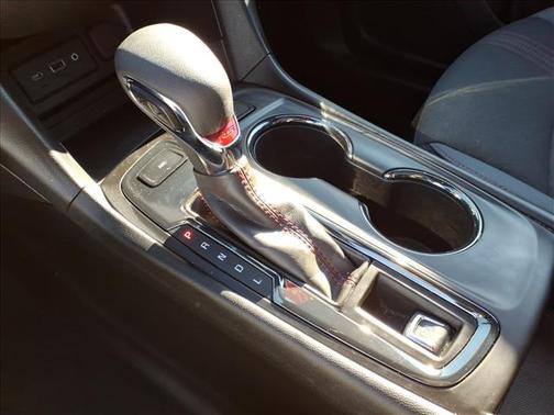 Cherry Red Tintcoat 2022 Chevrolet Equinox RS