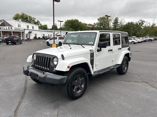 Bright White Clearcoat 2016 Jeep Wrangler Unlimited Freedom