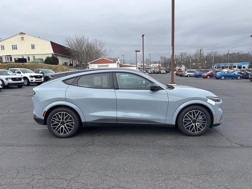 GLACIER GRAY MET TRI-COAT 2025 Ford Mustang Mach-E Premium