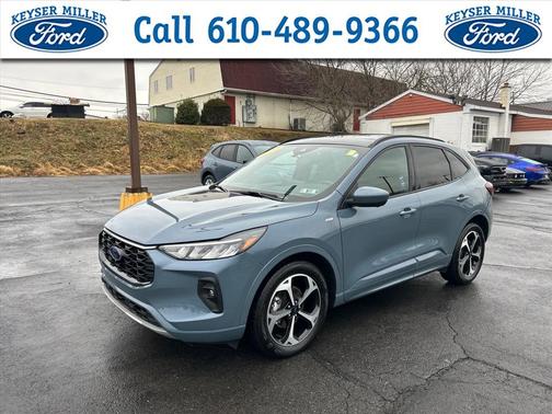 2023 Ford Escape ST-Line Select