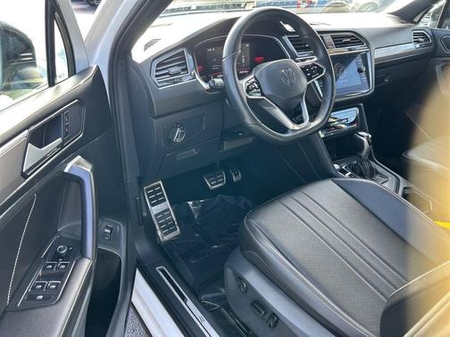 2022 Volkswagen Tiguan 2.0T SE R-Line Black 4MOTION