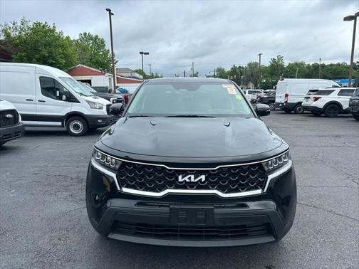 2022 Kia Sorento LX
