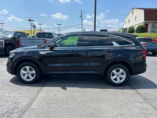 2022 Kia Sorento LX