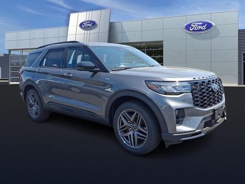 CARBONIZED GRAY METALLIC 2026 Ford Explorer ST-Line
