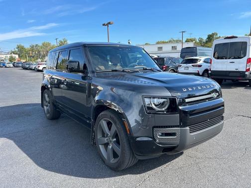 2024 Land Rover Defender 110 V8