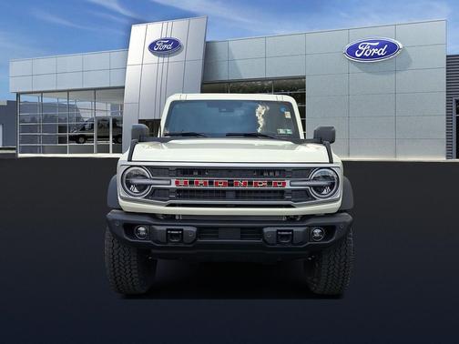 WIMBLEDON WHITE 2026 Ford Bronco Outer Banks