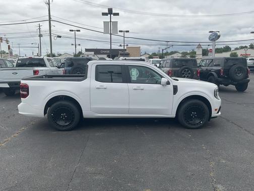 2025 Ford Maverick Lobo