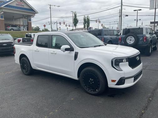 2025 Ford Maverick Lobo
