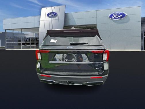 AGATE BLACK METALLIC 2026 Ford Explorer ST-Line