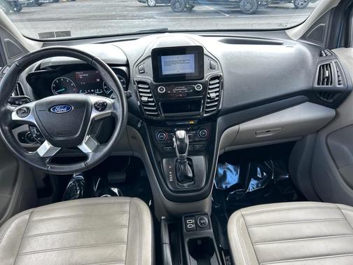 2019 Ford Transit Connect Titanium w/Rear Liftgate