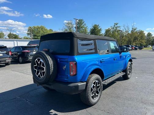 2023 Ford Bronco Outer Banks