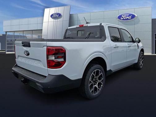 SPACE WHITE METALLIC 2026 Ford Maverick Lariat