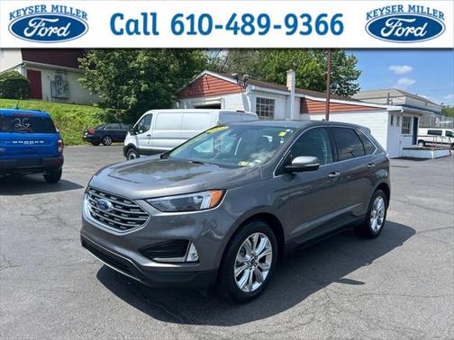 2022 Ford Edge Titanium