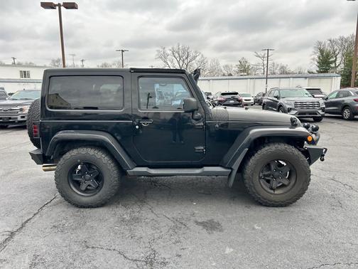 2012 Jeep Wrangler Sahara