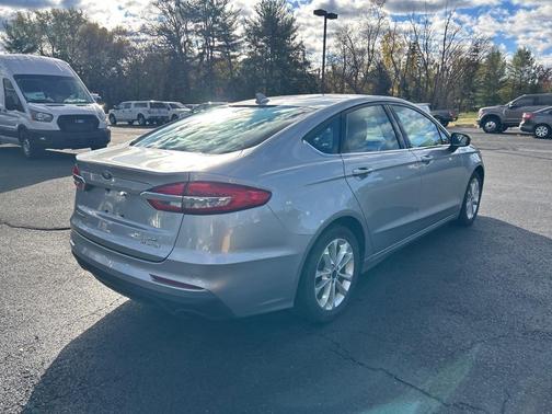 2020 Ford Fusion Hybrid SE