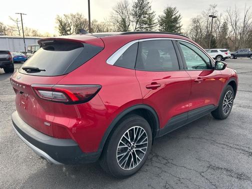 2024 Ford Escape PHEV SE