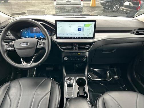 2025 Ford Escape Platinum