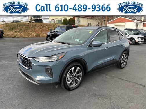 2025 Ford Escape Platinum