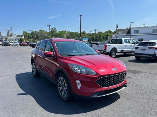 2022 Ford Escape Titanium
