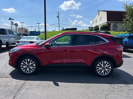 2022 Ford Escape Titanium