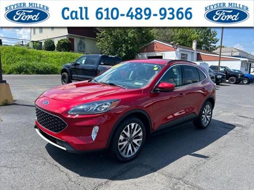 2022 Ford Escape Titanium