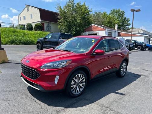 2022 Ford Escape Titanium