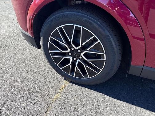 MOLTEN MAGENTA TINTED CC 2025 Ford Mustang Mach-E Premium