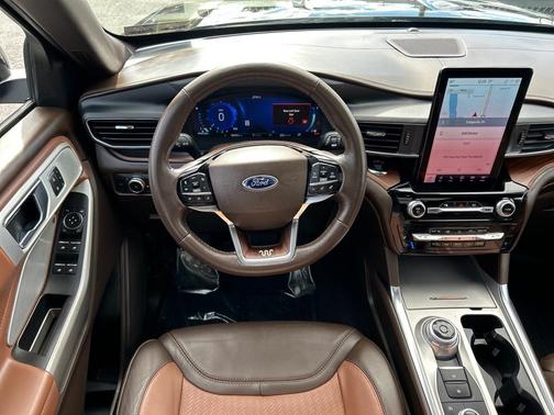 2022 Ford Explorer King Ranch