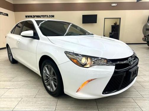 2016 Toyota Camry XLE