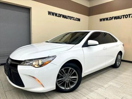 2016 Toyota Camry XLE