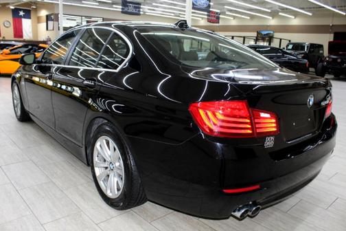 Photo 5 of 32 of 2015 BMW 528 i