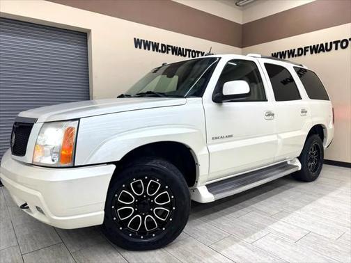 2005 Cadillac Escalade Base