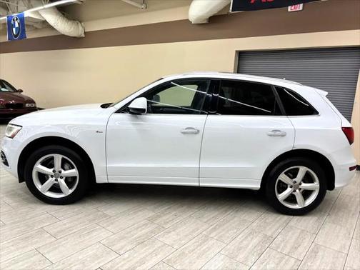 2017 Audi Q5 2.0T Premium Plus