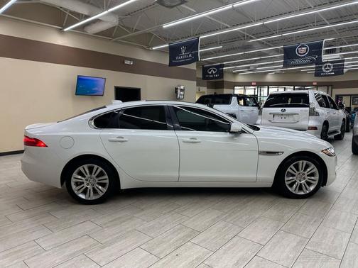 2016 Jaguar XF 35t Premium
