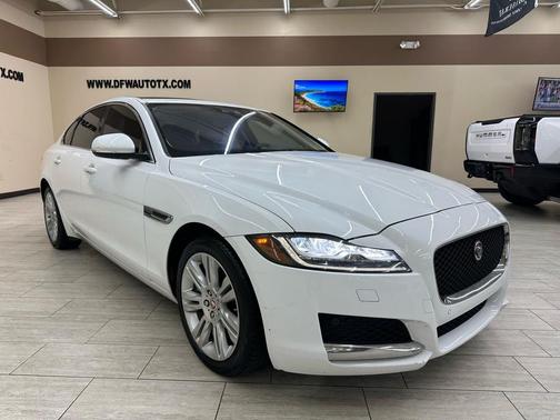 2016 Jaguar XF 35t Premium