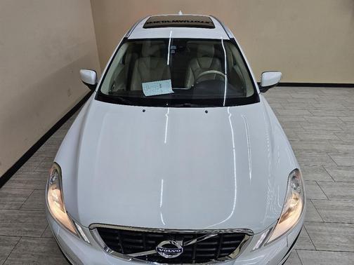 2012 Volvo XC60 3.2 Platinum