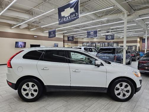 2012 Volvo XC60 3.2 Platinum