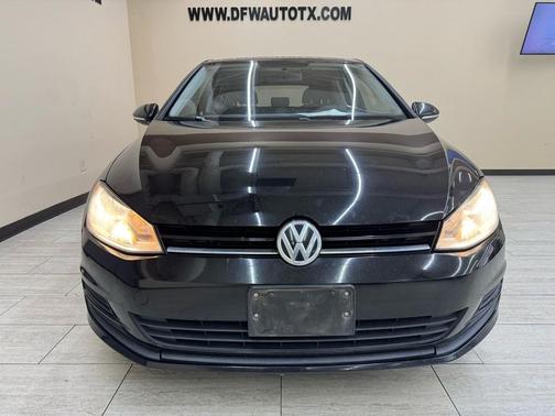 2015 Volkswagen Golf Launch Edition 2-Door