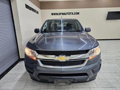 Gray 2017 Chevrolet Colorado WT