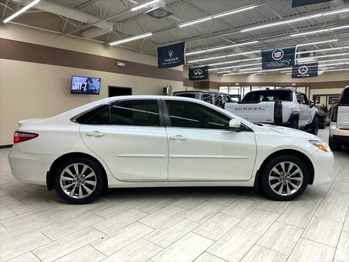 2017 Toyota Camry XLE