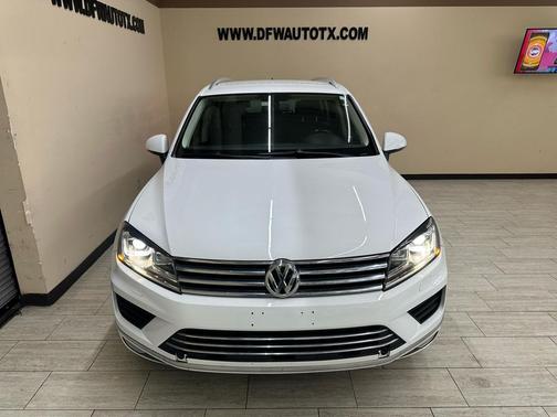 2015 Volkswagen Touareg V6 Sport