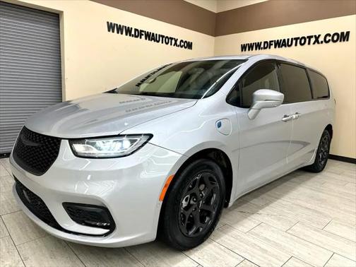 2022 Chrysler Pacifica Hybrid Limited