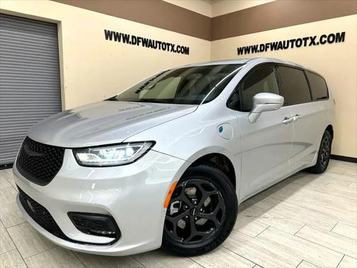 2022 Chrysler Pacifica Hybrid Limited