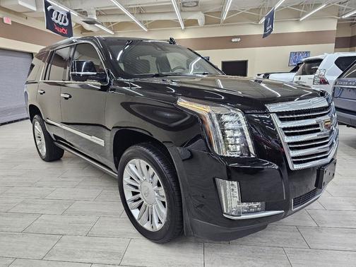 2017 Cadillac Escalade Platinum