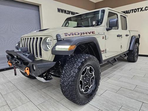 Gobi Clearcoat 2020 Jeep Gladiator Mojave 4x4