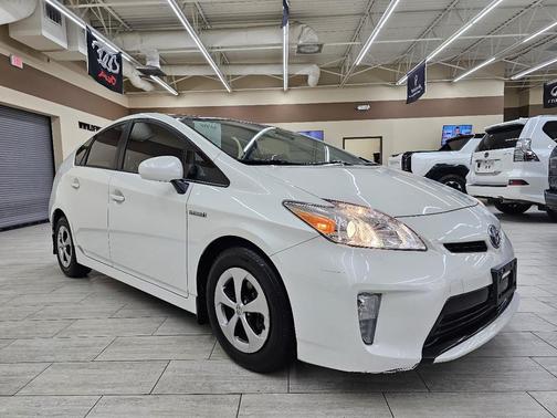 2014 Toyota Prius Five