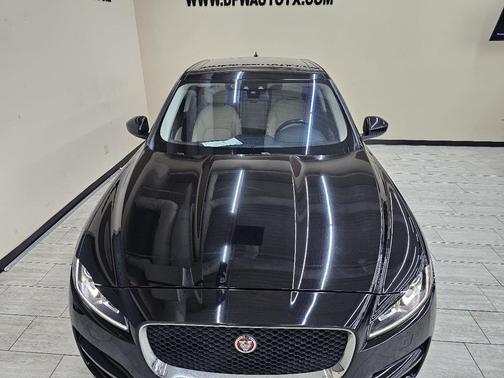 2017 Jaguar F-PACE 35t Premium